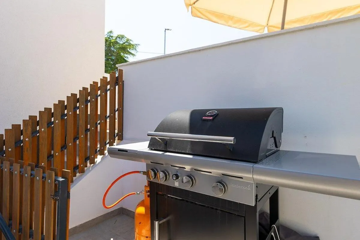 Apartment Lux Premantura 0*,
