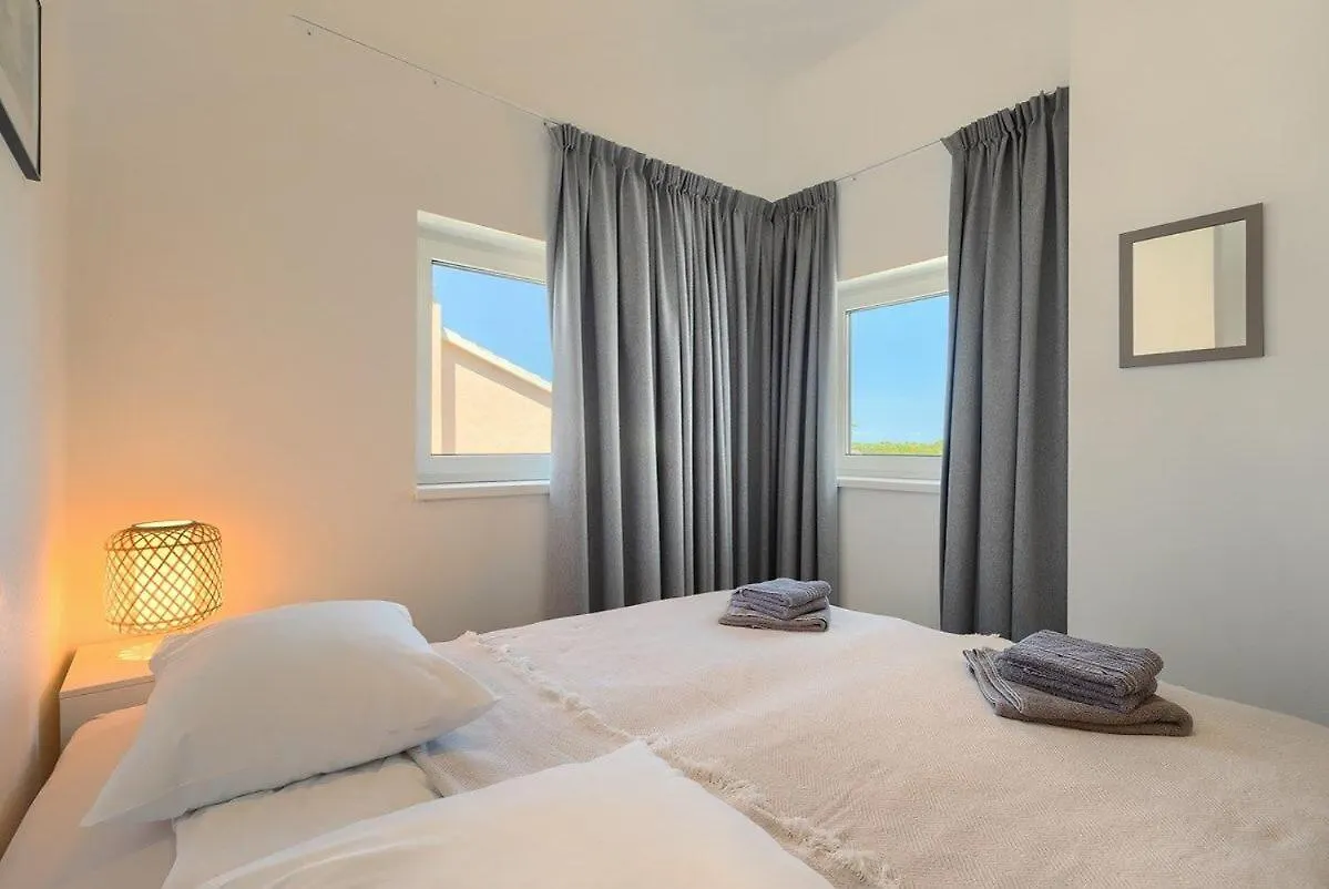 Apartment Lux Premantura