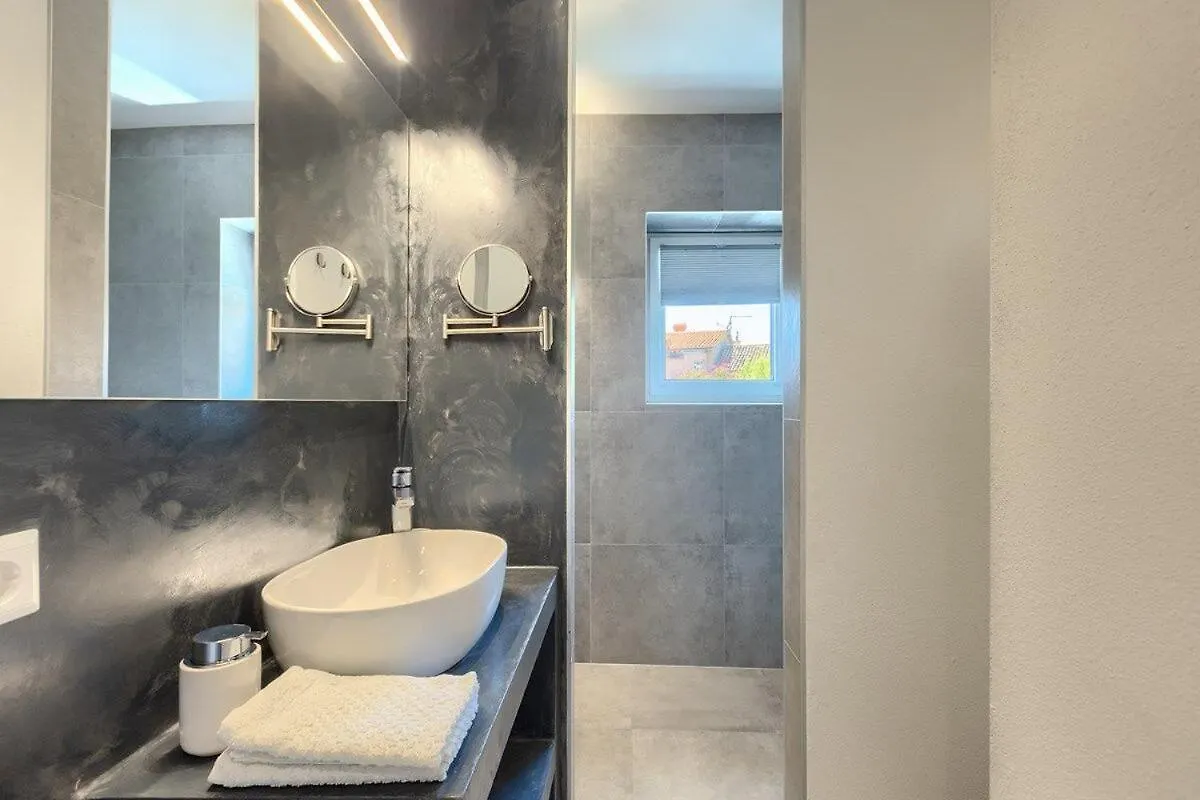 Apartment Lux Premantura